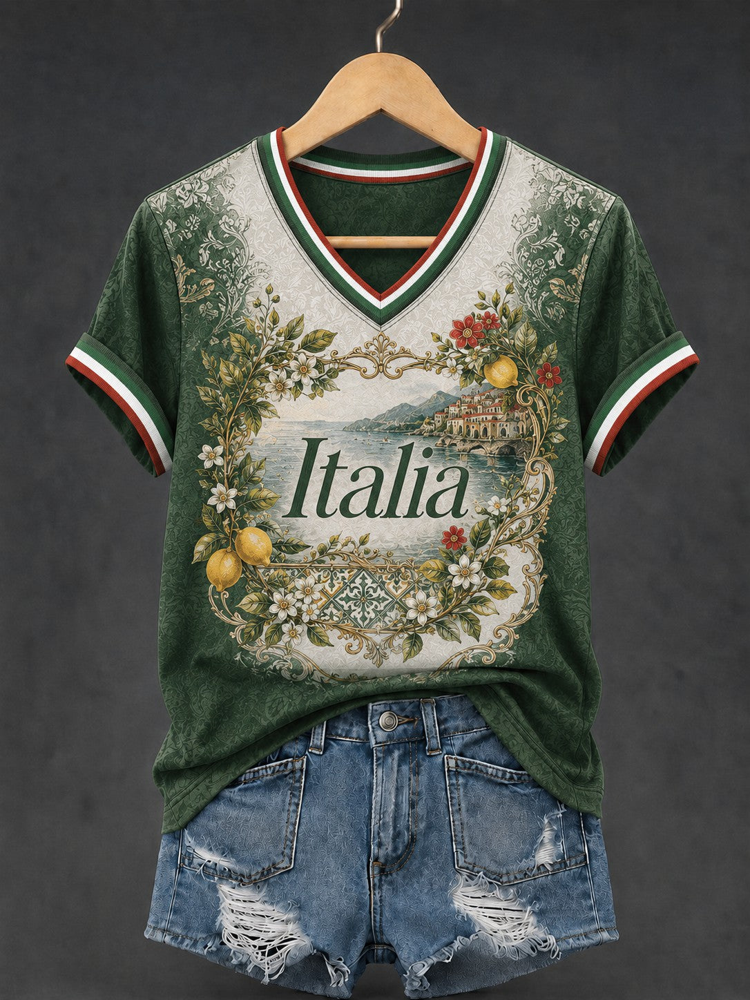 Women's Amalfi Lemon Italia Printed V-neck T-shirt
