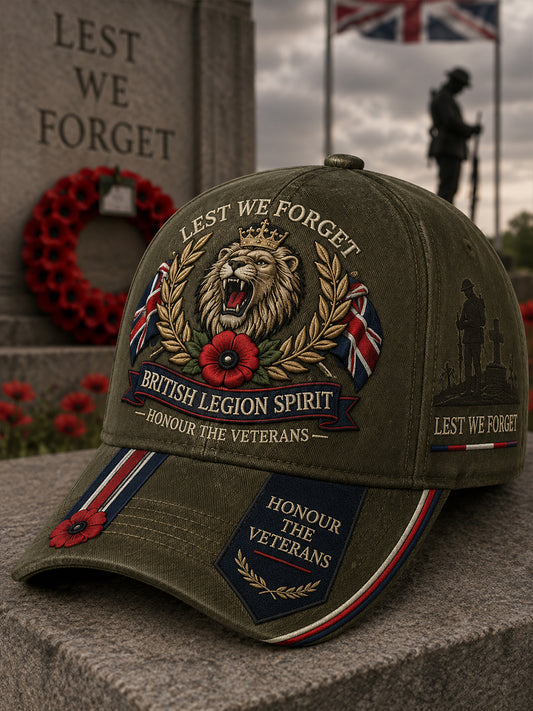 Men's Vintage-Style Hat With Military-Inspired Print
