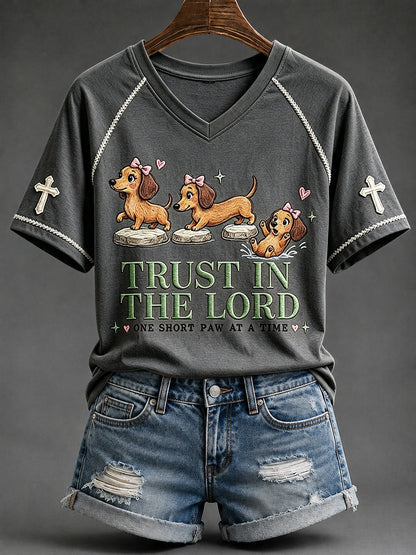 Women's Trust in the Lord Funny Christian Dachshund Print V-neck Short-sleeved T-shirt
