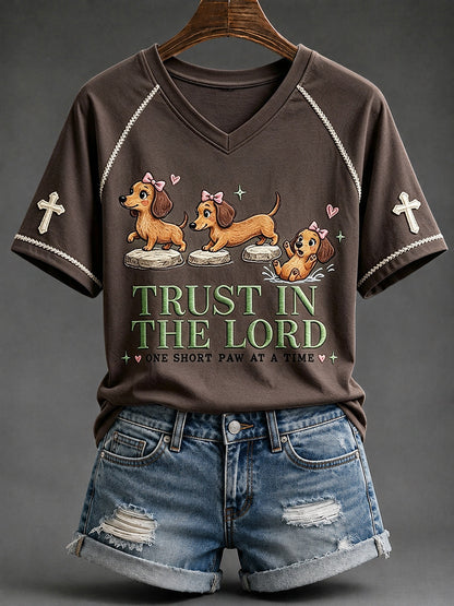 Women's Trust in the Lord Funny Christian Dachshund Print V-neck Short-sleeved T-shirt
